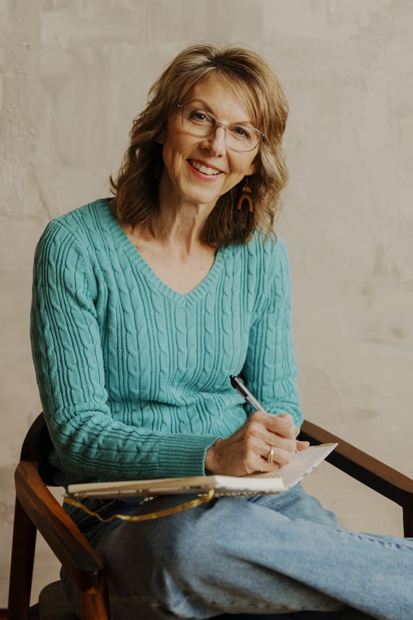 Julie Lefebure writer